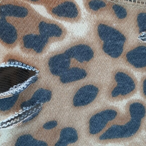 BRAND NEW!!  Anthropologie Easel Cheetah Print Distressed Top - Picture 7 of 10